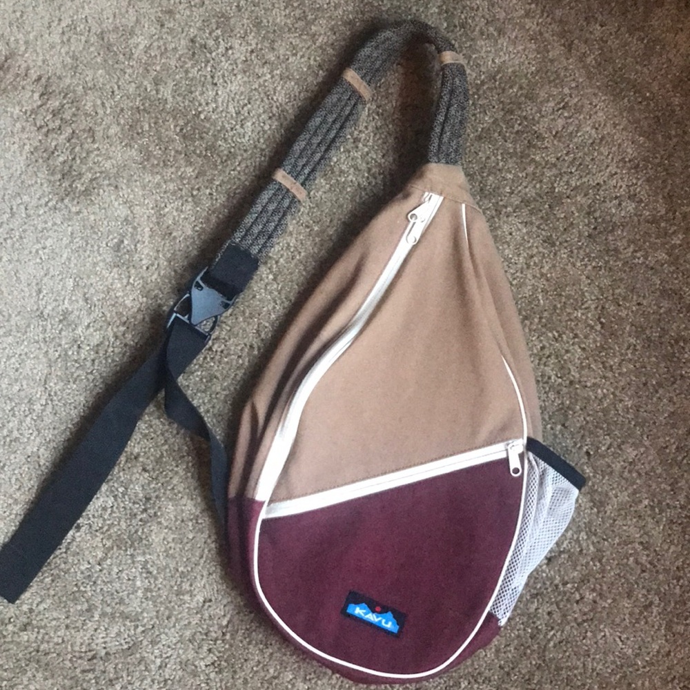 Kavu bag // Maroon and beige